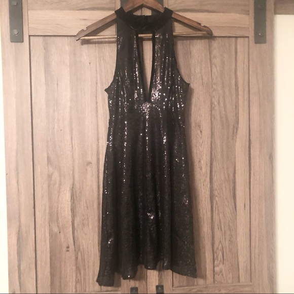 Raga After Dark High Neck Sequin Dress - Picture 10 of 12